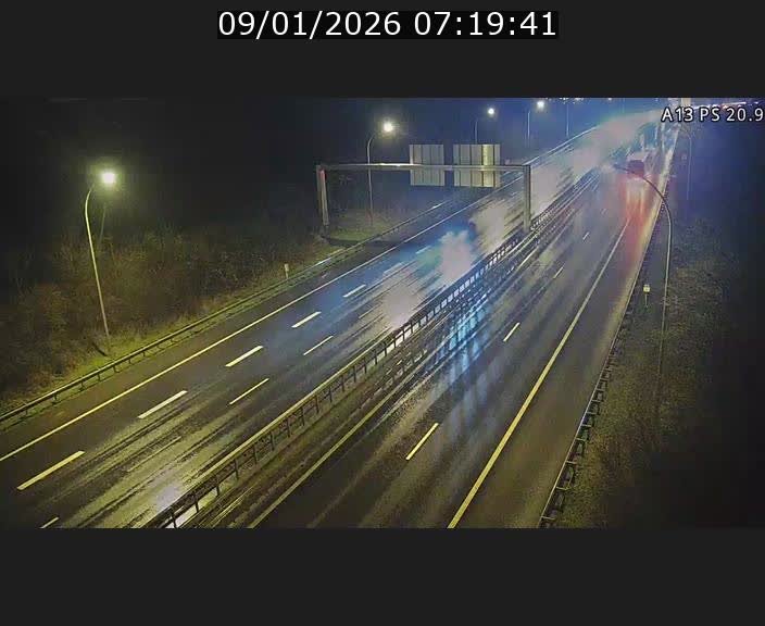<h2>Traffic live webcam Luxembourg Croix de Bettembourg, rond-point d'Hellange - A13 direction Allemagne - BK 20.9</h2>