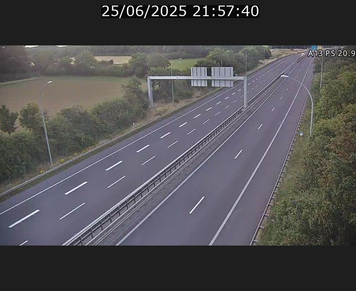 <h2>Traffic live webcam Luxembourg Croix de Bettembourg, rond-point d'Hellange - A13 direction Allemagne - BK 20.9</h2>