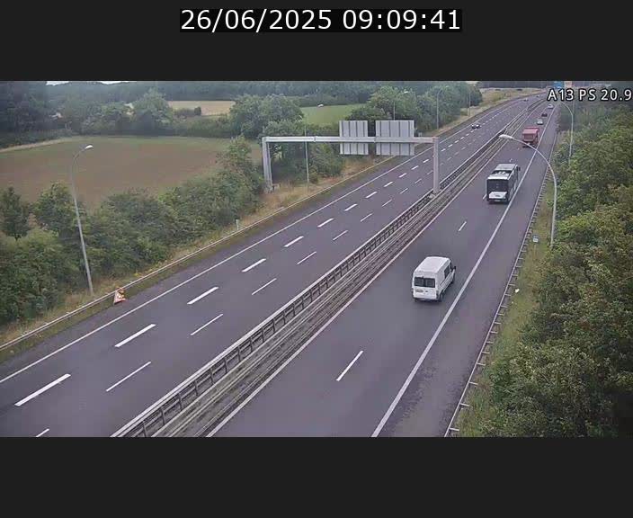 <h2>Traffic live webcam Luxembourg Croix de Bettembourg, rond-point d'Hellange - A13 direction Allemagne - BK 20.9</h2>