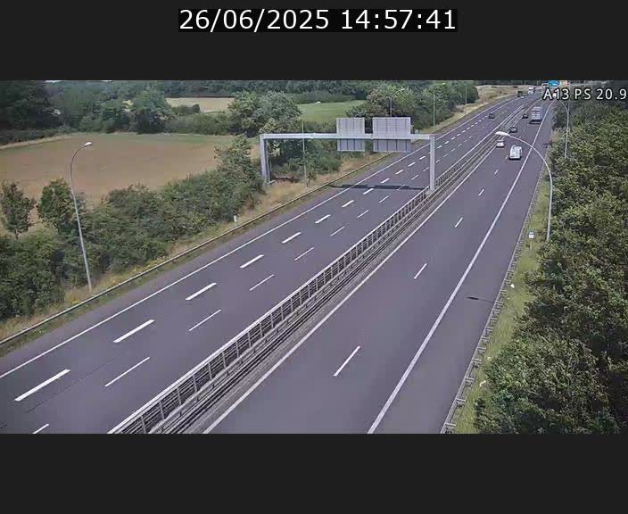 <h2>Traffic live webcam Luxembourg Croix de Bettembourg, rond-point d'Hellange - A13 direction Allemagne - BK 20.9</h2>