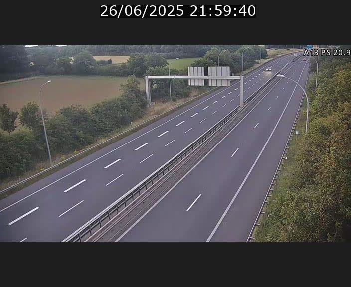 <h2>Traffic live webcam Luxembourg Croix de Bettembourg, rond-point d'Hellange - A13 direction Allemagne - BK 20.9</h2>