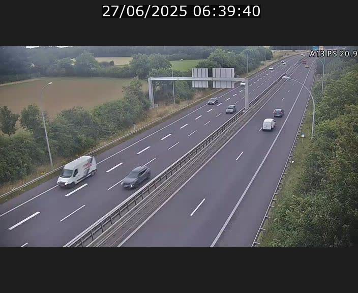 <h2>Traffic live webcam Luxembourg Croix de Bettembourg, rond-point d'Hellange - A13 direction Allemagne - BK 20.9</h2>