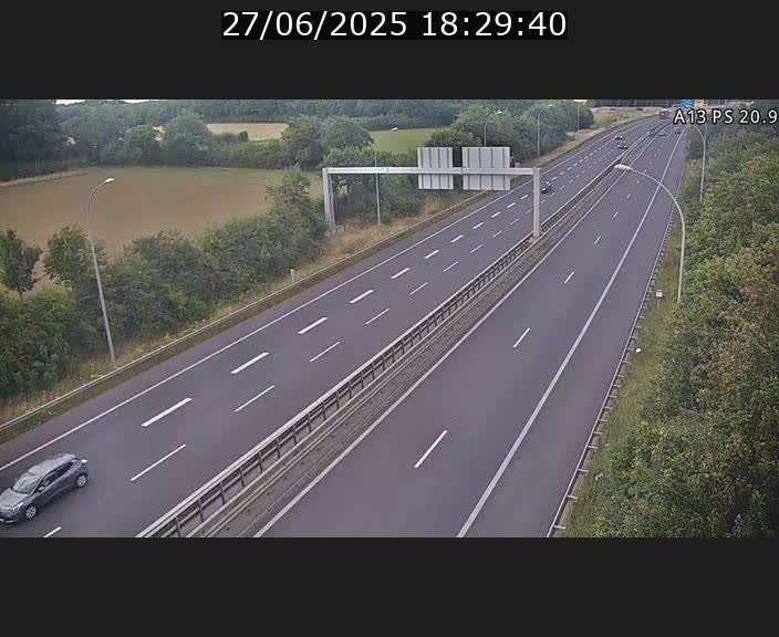 <h2>Traffic live webcam Luxembourg Croix de Bettembourg, rond-point d'Hellange - A13 direction Allemagne - BK 20.9</h2>