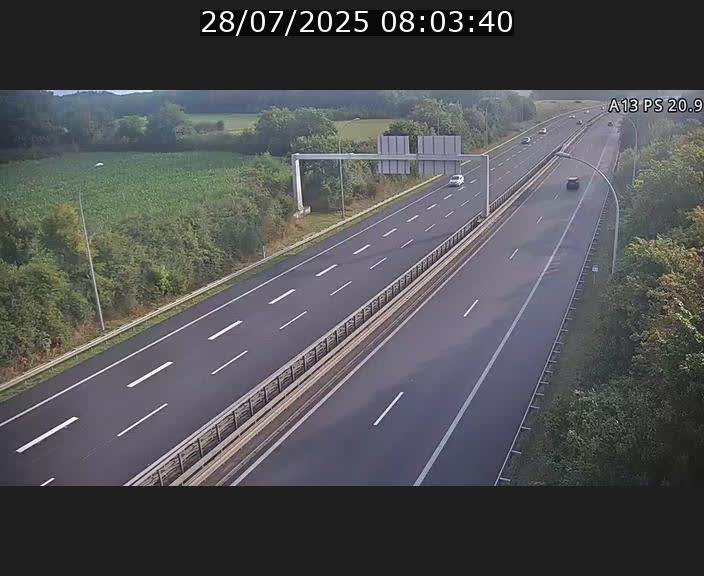 <h2>Traffic live webcam Luxembourg Croix de Bettembourg, rond-point d'Hellange - A13 direction Allemagne - BK 20.9</h2>