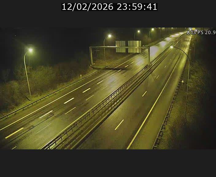 <h2>Traffic live webcam Luxembourg Croix de Bettembourg, rond-point d'Hellange - A13 direction Allemagne - BK 20.9</h2>