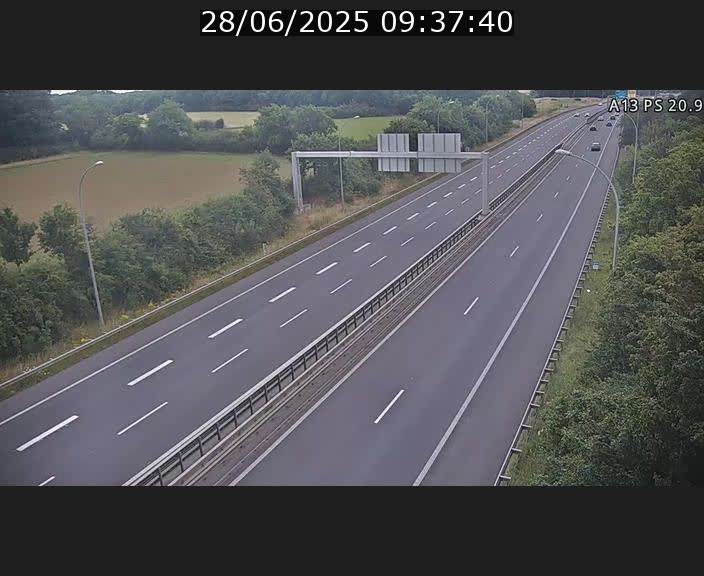 <h2>Traffic live webcam Luxembourg Croix de Bettembourg, rond-point d'Hellange - A13 direction Allemagne - BK 20.9</h2>