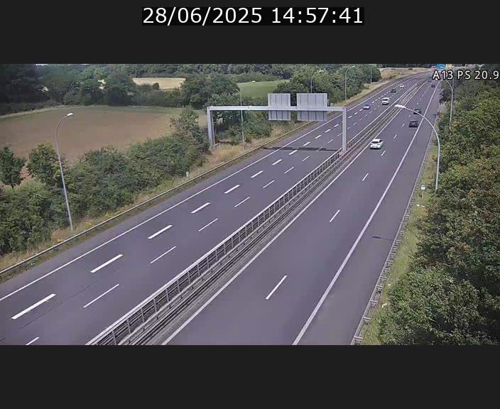 <h2>Traffic live webcam Luxembourg Croix de Bettembourg, rond-point d'Hellange - A13 direction Allemagne - BK 20.9</h2>