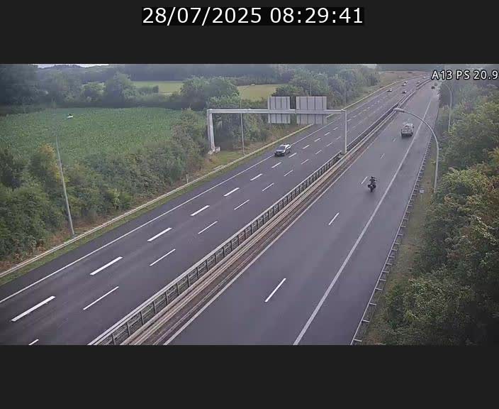 <h2>Traffic live webcam Luxembourg Croix de Bettembourg, rond-point d'Hellange - A13 direction Allemagne - BK 20.9</h2>