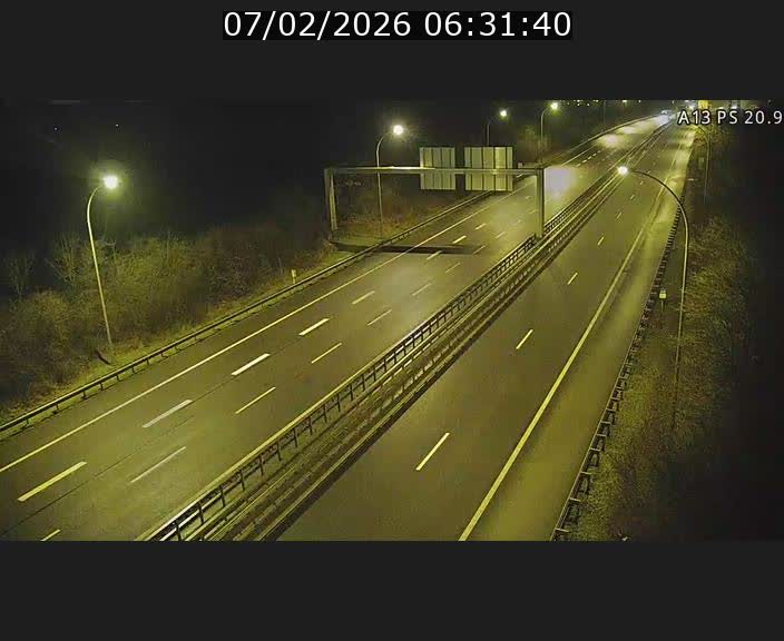 <h2>Traffic live webcam Luxembourg Croix de Bettembourg, rond-point d'Hellange - A13 direction Allemagne - BK 20.9</h2>
