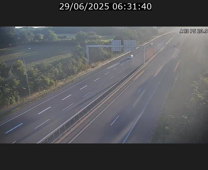 <h2>Traffic live webcam Luxembourg Croix de Bettembourg, rond-point d'Hellange - A13 direction Allemagne - BK 20.9</h2>