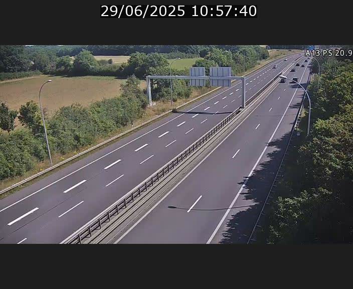 <h2>Traffic live webcam Luxembourg Croix de Bettembourg, rond-point d'Hellange - A13 direction Allemagne - BK 20.9</h2>