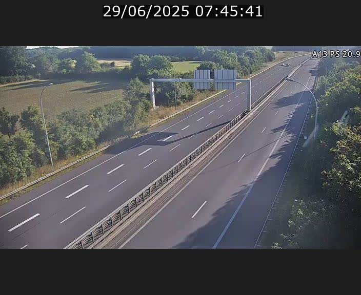 <h2>Traffic live webcam Luxembourg Croix de Bettembourg, rond-point d'Hellange - A13 direction Allemagne - BK 20.9</h2>