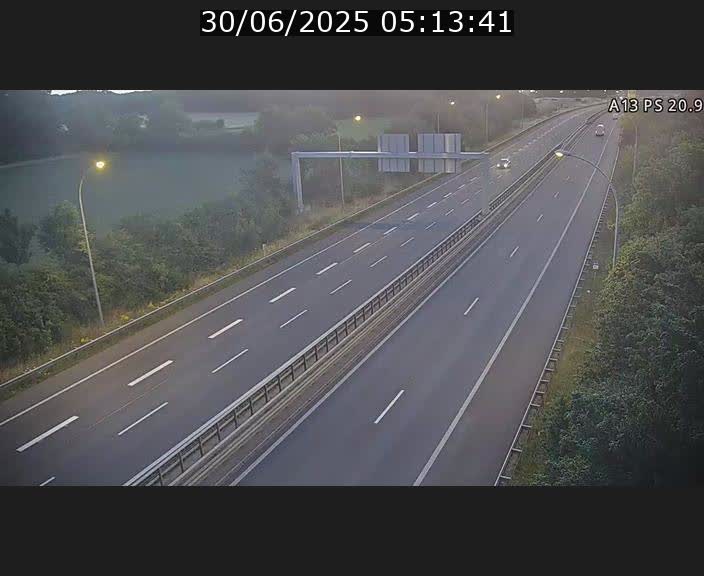 <h2>Traffic live webcam Luxembourg Croix de Bettembourg, rond-point d'Hellange - A13 direction Allemagne - BK 20.9</h2>