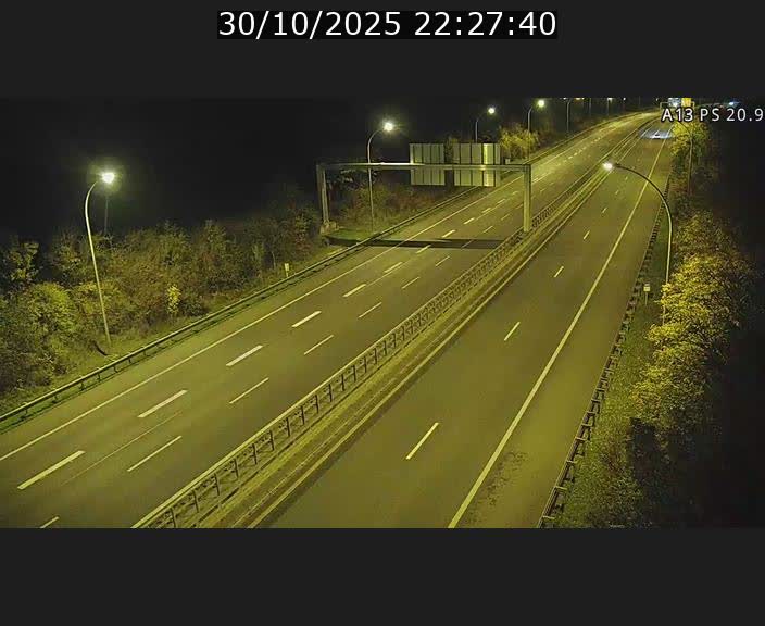 <h2>Traffic live webcam Luxembourg Croix de Bettembourg, rond-point d'Hellange - A13 direction Allemagne - BK 20.9</h2>