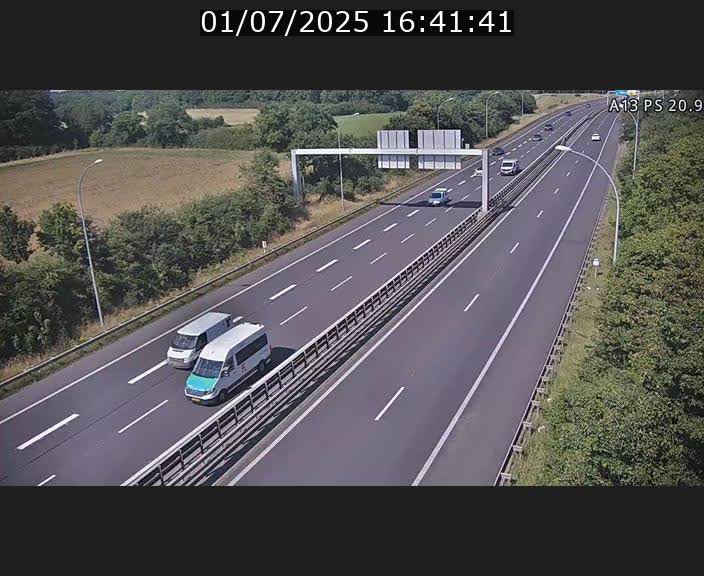<h2>Traffic live webcam Luxembourg Croix de Bettembourg, rond-point d'Hellange - A13 direction Allemagne - BK 20.9</h2>