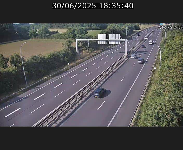 <h2>Traffic live webcam Luxembourg Croix de Bettembourg, rond-point d'Hellange - A13 direction Allemagne - BK 20.9</h2>
