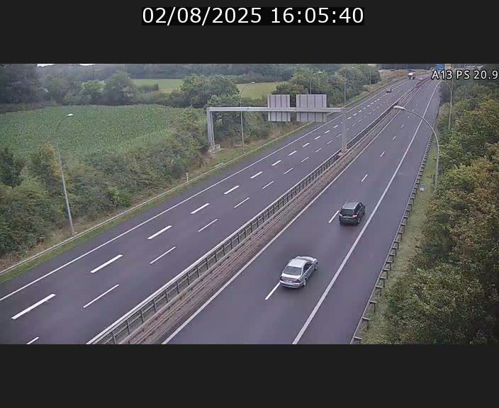 <h2>Traffic live webcam Luxembourg Croix de Bettembourg, rond-point d'Hellange - A13 direction Allemagne - BK 20.9</h2>
