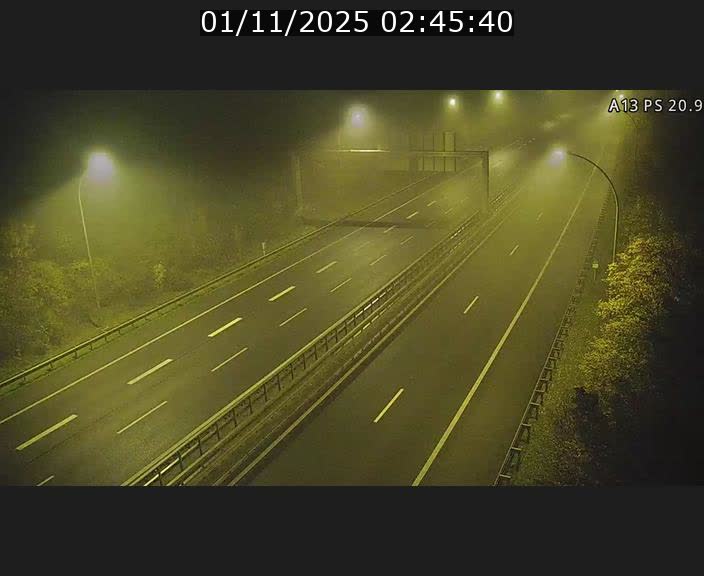 <h2>Traffic live webcam Luxembourg Croix de Bettembourg, rond-point d'Hellange - A13 direction Allemagne - BK 20.9</h2>