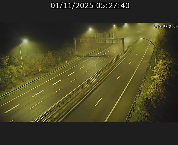 <h2>Traffic live webcam Luxembourg Croix de Bettembourg, rond-point d'Hellange - A13 direction Allemagne - BK 20.9</h2>