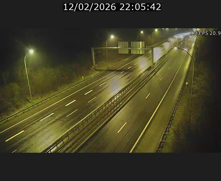 <h2>Traffic live webcam Luxembourg Croix de Bettembourg, rond-point d'Hellange - A13 direction Allemagne - BK 20.9</h2>