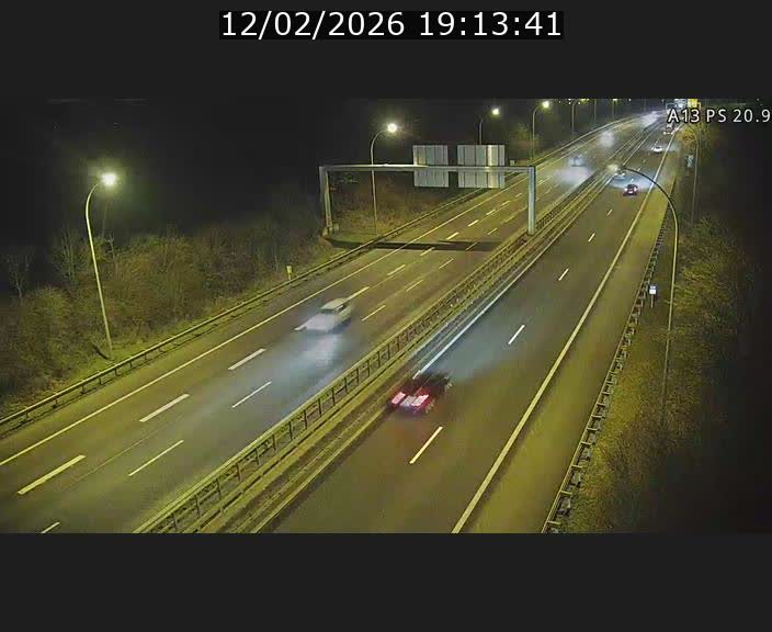 <h2>Traffic live webcam Luxembourg Croix de Bettembourg, rond-point d'Hellange - A13 direction Allemagne - BK 20.9</h2>