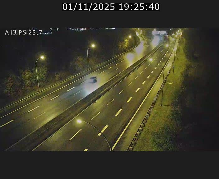 <h2>Traffic live webcam Luxembourg Frisange - A13 direction Allemagne - BK 26</h2>