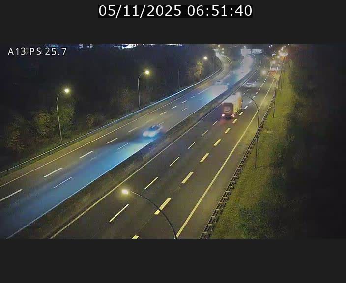 <h2>Traffic live webcam Luxembourg Frisange - A13 direction Allemagne - BK 26</h2>