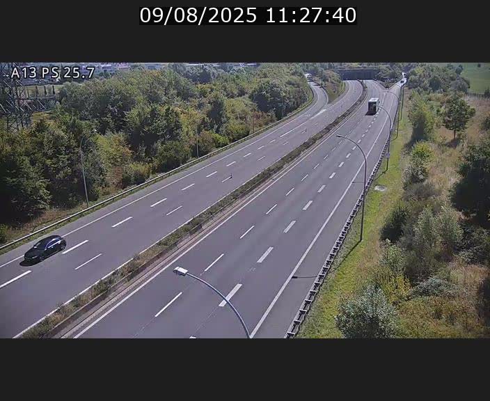 <h2>Traffic live webcam Luxembourg Frisange - A13 direction Allemagne - BK 26</h2>