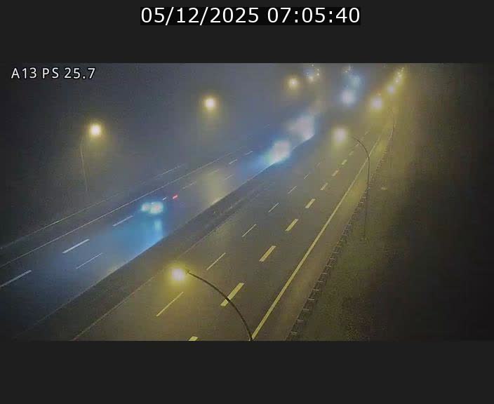 <h2>Traffic live webcam Luxembourg Frisange - A13 direction Allemagne - BK 26</h2>