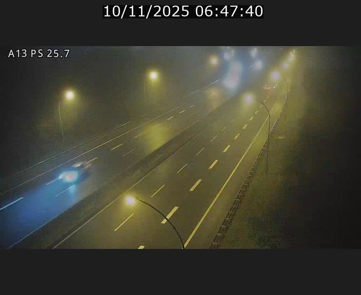 <h2>Traffic live webcam Luxembourg Frisange - A13 direction Allemagne - BK 26</h2>