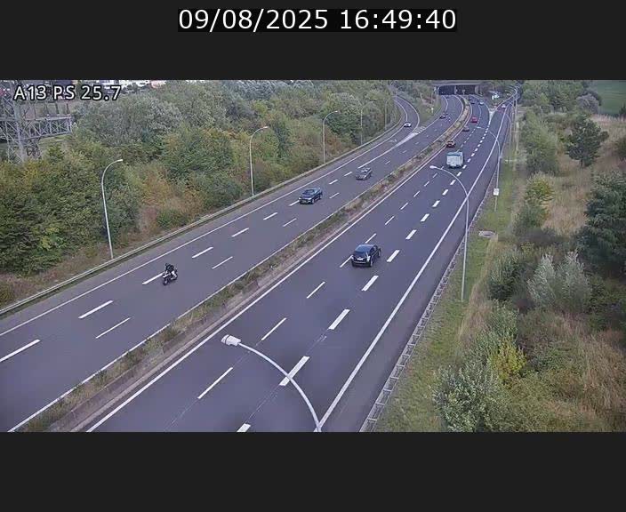 <h2>Traffic live webcam Luxembourg Frisange - A13 direction Allemagne - BK 26</h2>