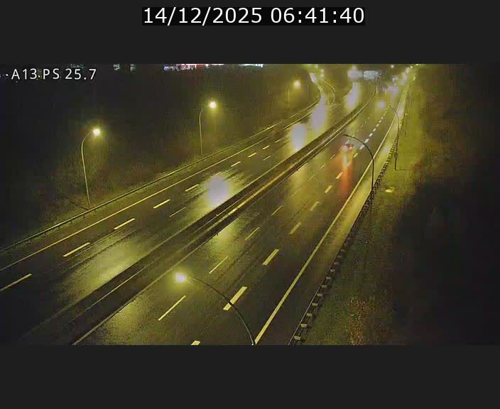 <h2>Traffic live webcam Luxembourg Frisange - A13 direction Allemagne - BK 26</h2>