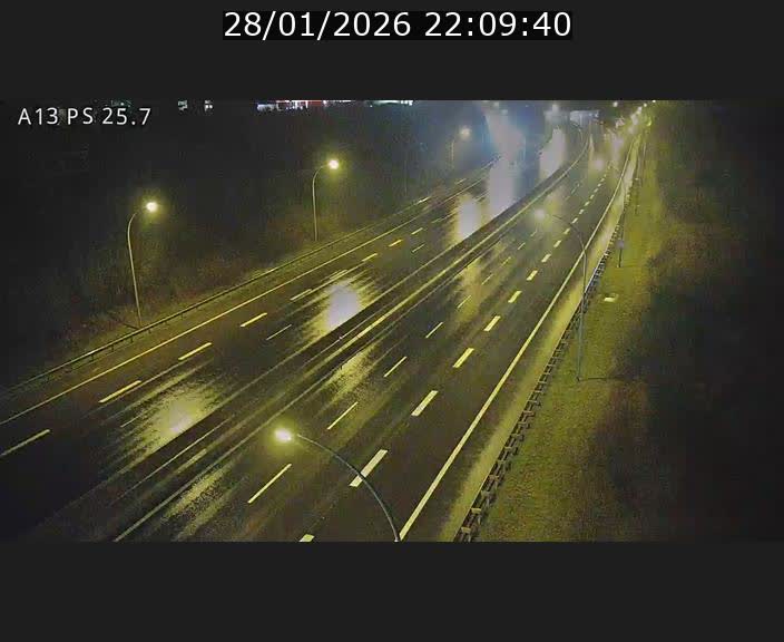 <h2>Traffic live webcam Luxembourg Frisange - A13 direction Allemagne - BK 26</h2>