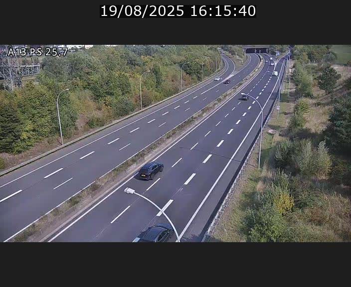 <h2>Traffic live webcam Luxembourg Frisange - A13 direction Allemagne - BK 26</h2>