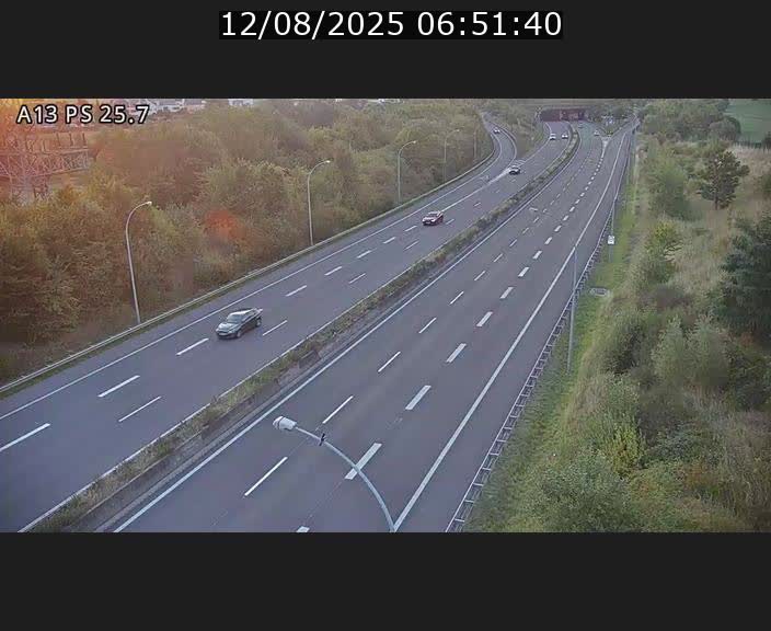 <h2>Traffic live webcam Luxembourg Frisange - A13 direction Allemagne - BK 26</h2>