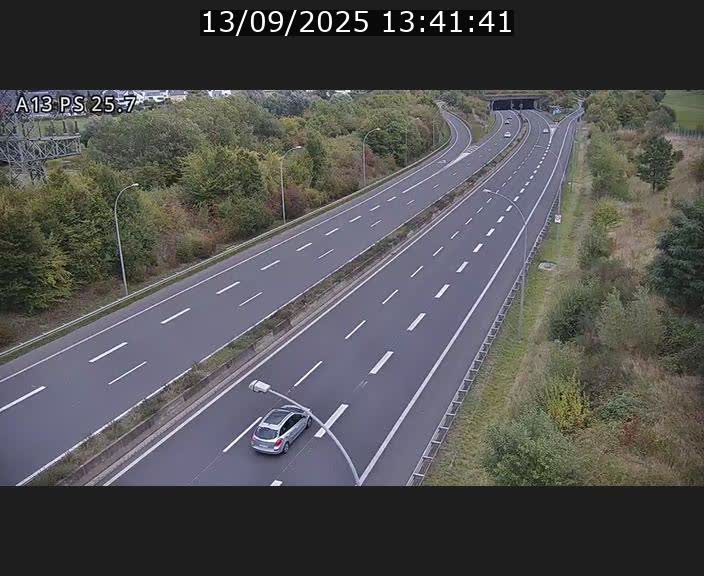 <h2>Traffic live webcam Luxembourg Frisange - A13 direction Allemagne - BK 26</h2>