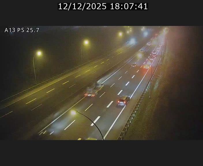<h2>Traffic live webcam Luxembourg Frisange - A13 direction Allemagne - BK 26</h2>