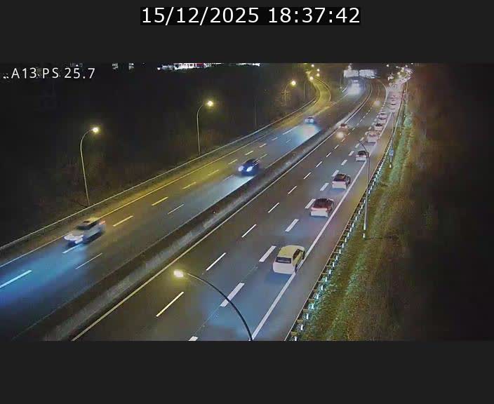 <h2>Traffic live webcam Luxembourg Frisange - A13 direction Allemagne - BK 26</h2>