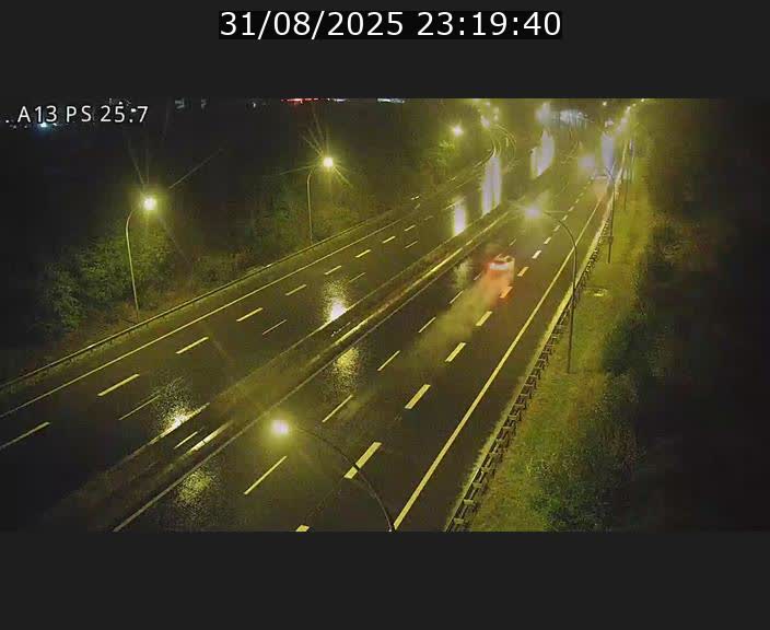 <h2>Traffic live webcam Luxembourg Frisange - A13 direction Allemagne - BK 26</h2>