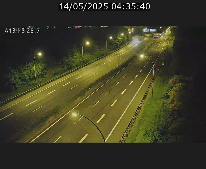 <h2>Traffic live webcam Luxembourg Frisange - A13 direction Allemagne - BK 26</h2>