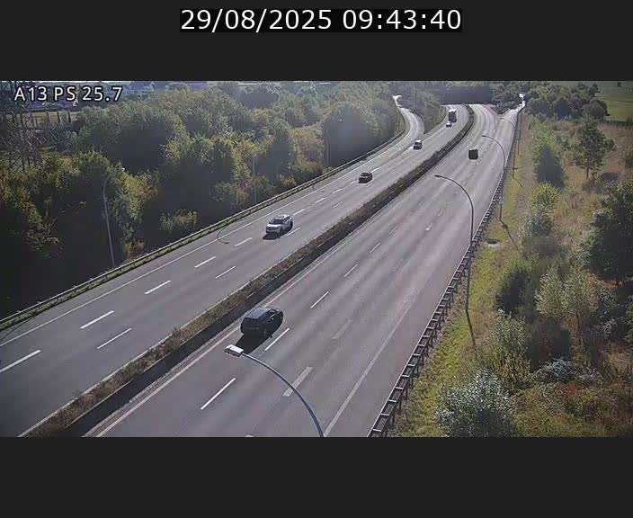 <h2>Traffic live webcam Luxembourg Frisange - A13 direction Allemagne - BK 26</h2>