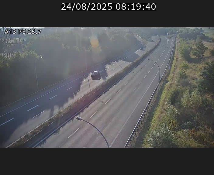 <h2>Traffic live webcam Luxembourg Frisange - A13 direction Allemagne - BK 26</h2>