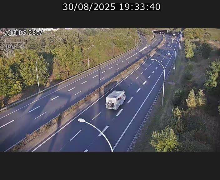 <h2>Traffic live webcam Luxembourg Frisange - A13 direction Allemagne - BK 26</h2>