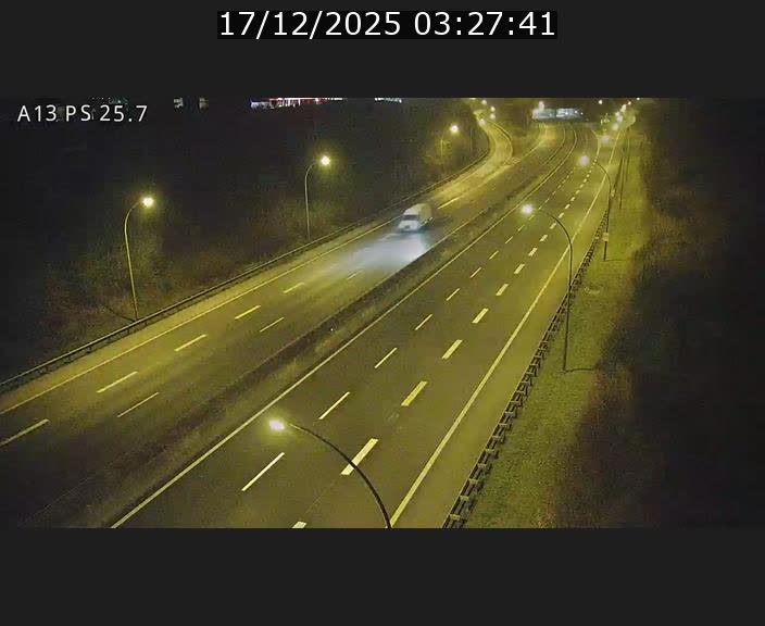 <h2>Traffic live webcam Luxembourg Frisange - A13 direction Allemagne - BK 26</h2>