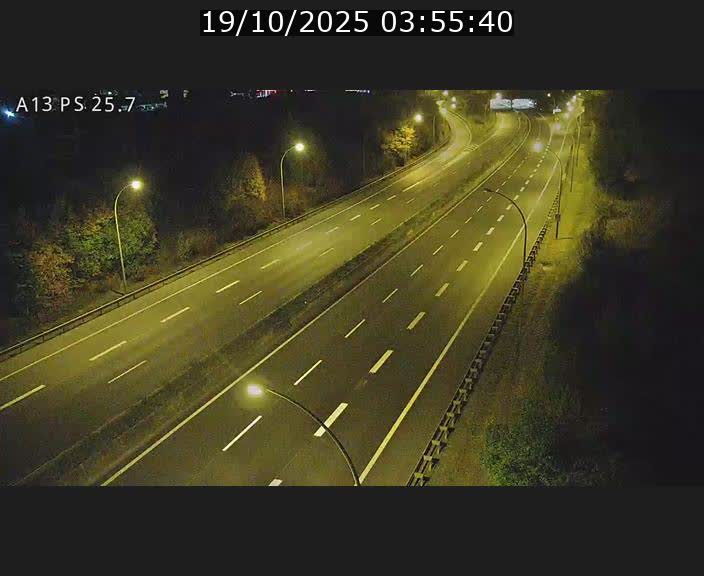 <h2>Traffic live webcam Luxembourg Frisange - A13 direction Allemagne - BK 26</h2>