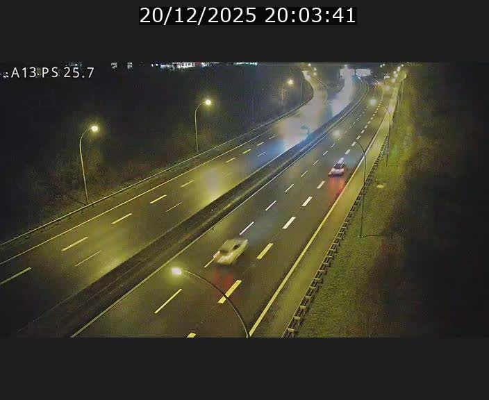 <h2>Traffic live webcam Luxembourg Frisange - A13 direction Allemagne - BK 26</h2>