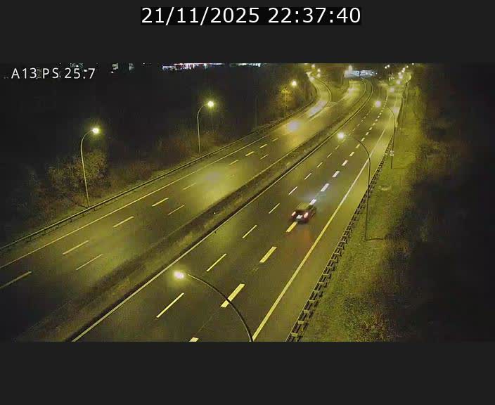 <h2>Traffic live webcam Luxembourg Frisange - A13 direction Allemagne - BK 26</h2>