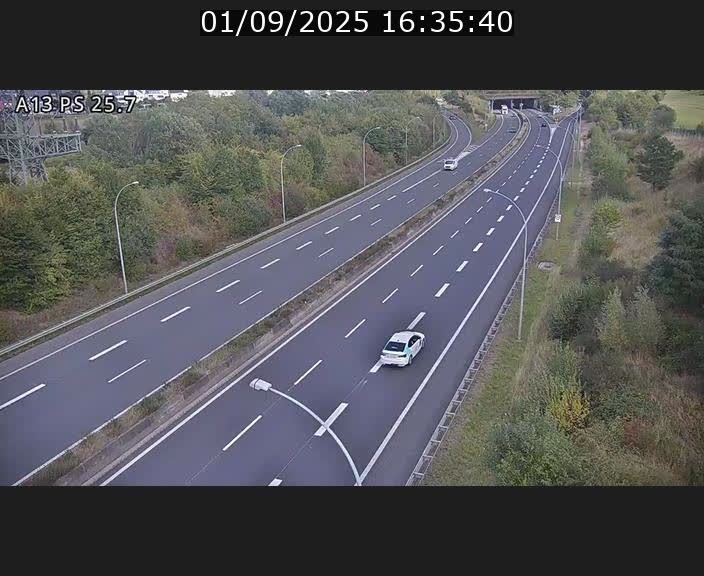 <h2>Traffic live webcam Luxembourg Frisange - A13 direction Allemagne - BK 26</h2>
