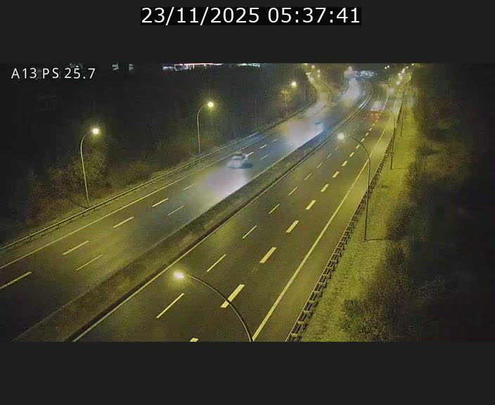 <h2>Traffic live webcam Luxembourg Frisange - A13 direction Allemagne - BK 26</h2>