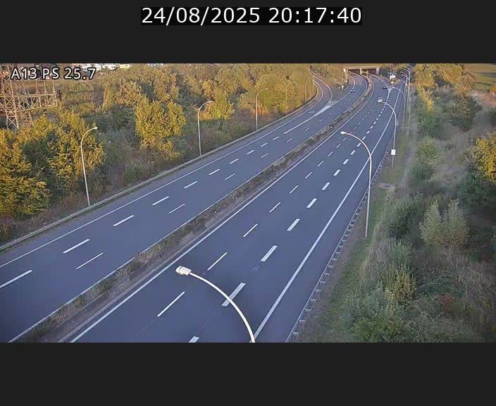 <h2>Traffic live webcam Luxembourg Frisange - A13 direction Allemagne - BK 26</h2>